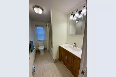 305 W Miller Road, Sterling, IL 61081 - Photo 7