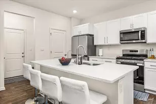 2606 Seeley St, Yorkville, IL 60560 - Photo 9