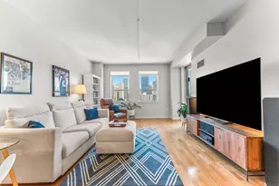 437 W Division St, Chicago, IL 60610 - Photo 9