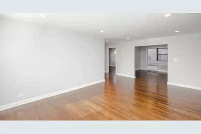 6807 N Ridge Boulevard #101, Chicago, IL 60645 - Photo 3