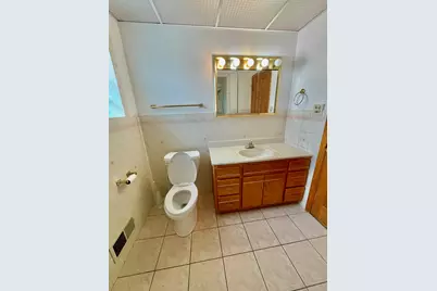 10519 S Avenue E, Chicago, IL 60617 - Photo 9