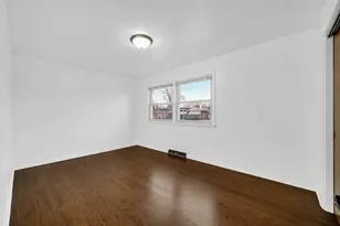 240 Westgate Ave, Chicago Heights, IL 60411 - Photo 11