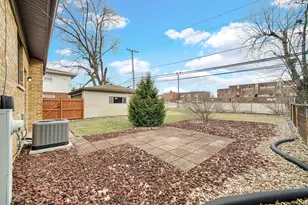 240 Westgate Ave, Chicago Heights, IL 60411 - Photo 21