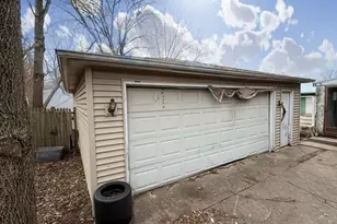 430 N Division St, Braidwood, IL 60408 - Photo 5