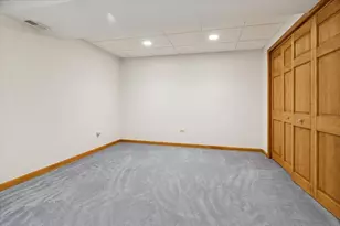 818 Wescott Rd, Bolingbrook, IL 60440 - Photo 29