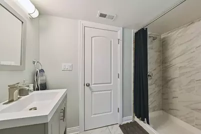 12222 S Harvard Avenue, Chicago, IL 60628 - Photo 13