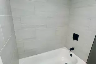 2328 N Lawndale Ave, Chicago, IL 60647 - Photo 17