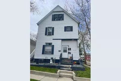 412 N Roosevelt Avenue, Bloomington, IL 61701 - Photo 1