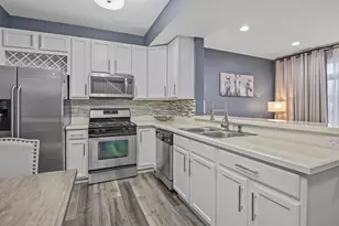 2332 Flagstone Ln, Carpentersville, IL 60110 - Photo 5