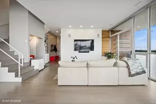 2157 W Division St, Chicago, IL 60622 - Photo 3