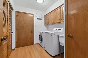 7445 Ponderosa Ct, Orland Park, IL 60462 - Photo 15