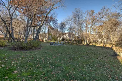 5670 Brentwood Drive, Hoffman Estates, IL 60192 - Photo 61