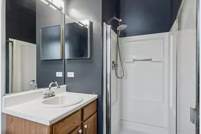 651 W Georgian Court, Addison, IL 60101 - Photo 13