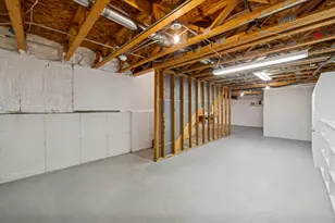 651 W Georgian Ct, Addison, IL 60101 - Photo 21