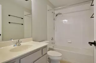 5502 Cambridge Way, Hanover Park, IL 60133 - Photo 35