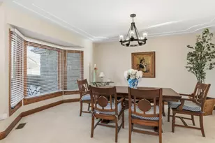 4005 White Eagle Dr, Naperville, IL 60564 - Photo 9