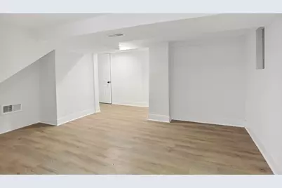 8235 S Woodlawn Avenue, Chicago, IL 60619 - Photo 13