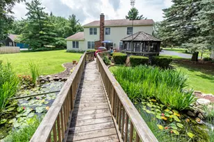 2102 W Hunters Ln, Spring Grove, IL 60081 - Photo 15