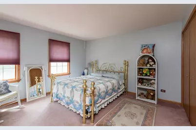 2102 W Hunters Lane, Spring Grove, IL 60081 - Photo 45