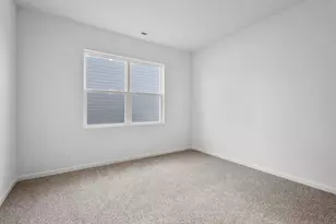 310 Astor Ct, Elgin, IL 60124 - Photo 23