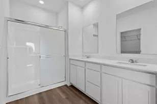 310 Astor Ct, Elgin, IL 60124 - Photo 43