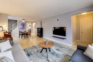 6059 N Tripp Ave, Chicago, IL 60646 - Photo 5