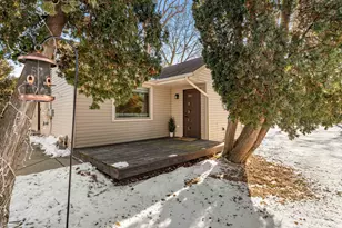 425 Grove St, Wood Dale, IL 60191 - Photo 3