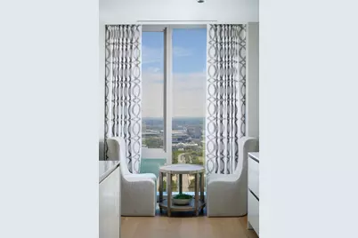 363 E Wacker Drive #6106, Chicago, IL 60601 - Photo 5