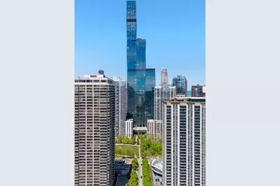 363 E Wacker Drive #6106, Chicago, IL 60601 - Photo 1