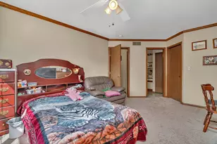 2750 Shelly Ln, Aurora, IL 60504 - Photo 19