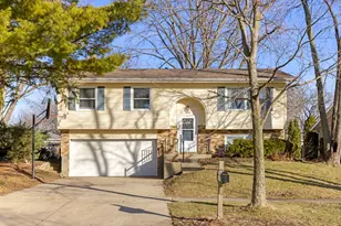 1614 Lucylle Ave, Saint Charles, IL 60174 - Photo 25