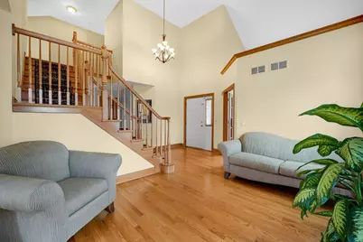 2578 Crestview Drive, Aurora, IL 60502 - Photo 9