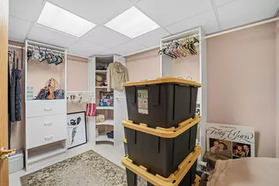 2578 Crestview Drive, Aurora, IL 60502 - Photo 37