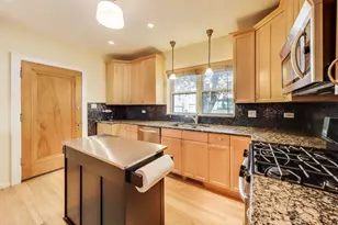 2700 W Carmen Ave, Chicago, IL 60625 - Photo 11