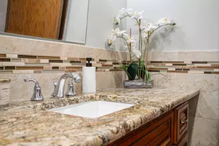 8832 Pleasant Ave, Hickory Hills, IL 60457 - Photo 15