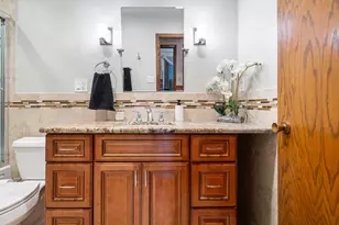 8832 Pleasant Ave, Hickory Hills, IL 60457 - Photo 17