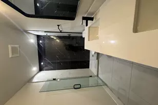 451 E Pershing Ave, Chicago, IL 60653 - Photo 17