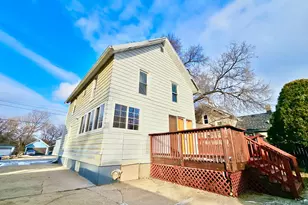 747 Delius St, Aurora, IL 60505 - Photo 43