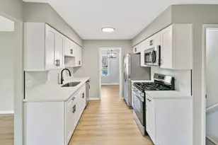 17001 Kimbark Ave, South Holland, IL 60473 - Photo 7