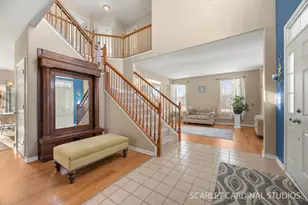 401 Bower Ln, Oswego, IL 60543 - Photo 3