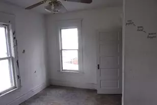 428 Powers Ln, Decatur, IL 62522 - Photo 9