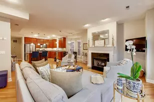 1529 N Mohawk St, Chicago, IL 60610 - Photo 3