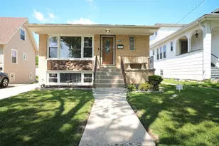 1428 1/2 N Ashbel Ave, Berkeley, IL 60163 - Photo 1