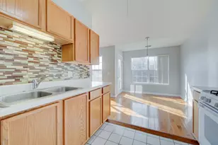 974 N Village Dr, Round Lake Beach, IL 60073 - Photo 13