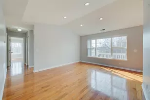 974 N Village Dr, Round Lake Beach, IL 60073 - Photo 7