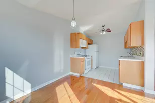 974 N Village Dr, Round Lake Beach, IL 60073 - Photo 9