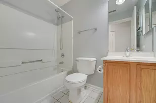 974 N Village Dr, Round Lake Beach, IL 60073 - Photo 21