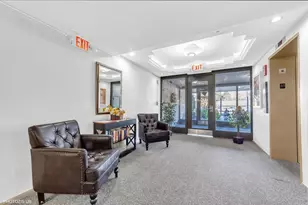 1126 S New Wilke Rd, Arlington Heights, IL 60005 - Photo 27