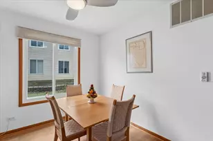 2404 Danbury Dr, Woodridge, IL 60517 - Photo 7