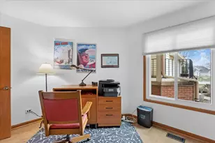 2404 Danbury Dr, Woodridge, IL 60517 - Photo 15